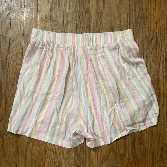 Torrid Challis Shorts size 0 - Picture 4 of 4